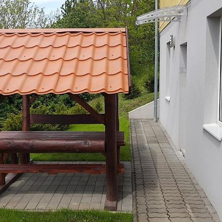 Готель Nefelejcs Vendeghaz Балатонкенеше Екстер'єр фото